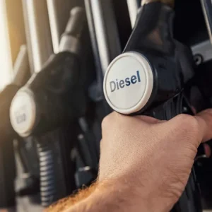 Petrobras aumenta preço do diesel em mais de 6% a partir de hoje sábado (1º)