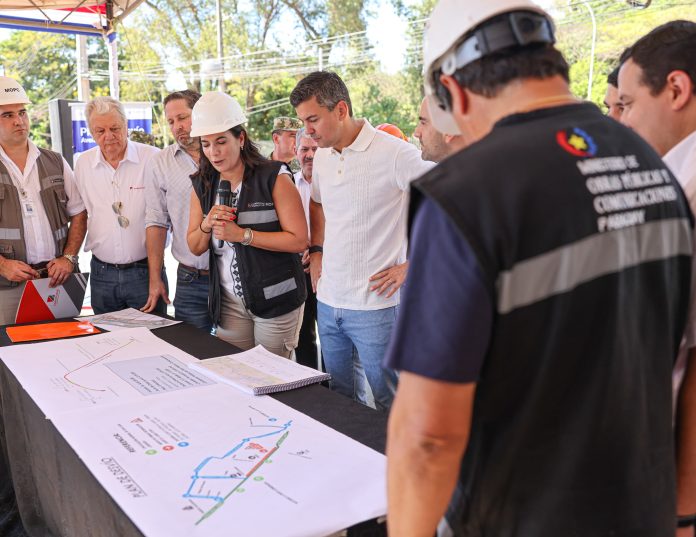 Gobierno encara obras que «cambian y salvan vidas», afirma presidente durante recorrido en San Lorenzo