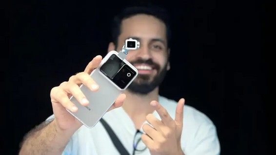 El «teléfono robot» que parecía ciencia ficción ya es real: qué hace y cuánto cuesta