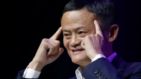 Jack Ma vuelve a apostar por Alibaba tras la caída y manda una señal fuerte al mercado