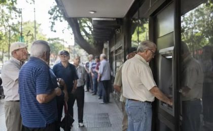 Oñepyru okobra umi veterano, adulto mayor ha ambue pensionado Estado-guáva