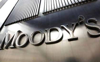 Baja recaudación limita el margen fiscal de Paraguay, señala Moody’s