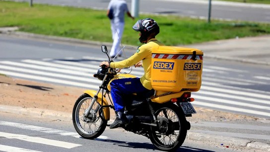 Correios entregam no Brasil compras feitas em sites do Paraguai