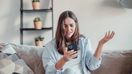 O que acontece quando não atualiza os apps do seu celular?