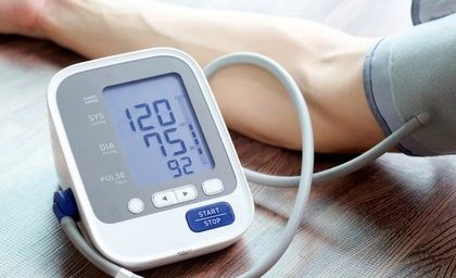 Pressão alta: 9 hábitos do dia a dia que podem elevar os níveis