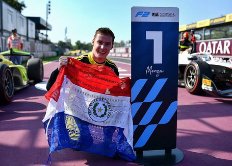 ¡La bandera paraguaya vuelve a brillar en Monza! Duerksen hace historia con un doblete en la F2