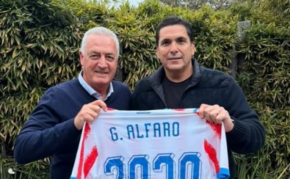 La APF oficializa la renovación con Gustavo Alfaro