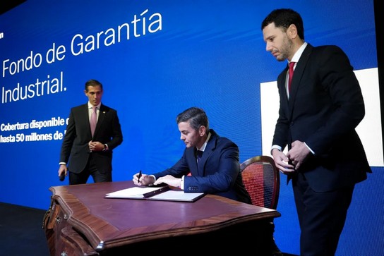 Ejecutivo anuncia nueva línea de financiamiento y fondo de garantía para la instalación de proyectos industriales