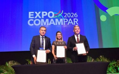 Suscriben convenio para potenciar el empleo comercial, sector que sumó más de 25.000 empresas desde 2023