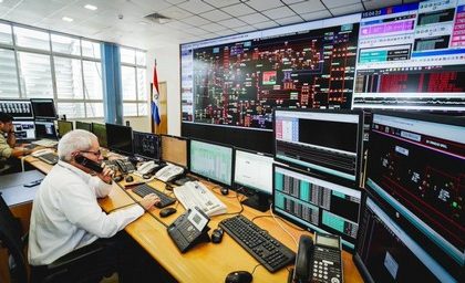 Ante anuncio de tormentas: ANDE activa protocolo de apoyo en emergencias